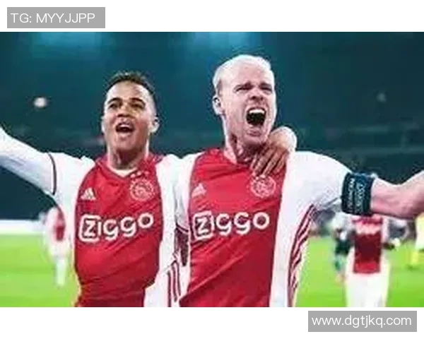 精英队与阿贾克斯的巅峰对决谁将赢得这场足球盛宴